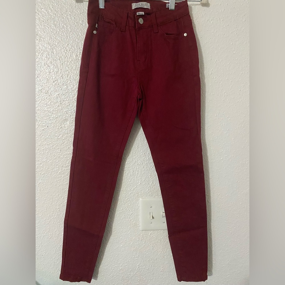 Judy Blue maroon skinnies